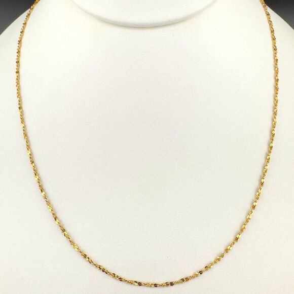 Vintage Monet Gold Plated Thin twist Chain Necklace 17" - Picture 1 of 7